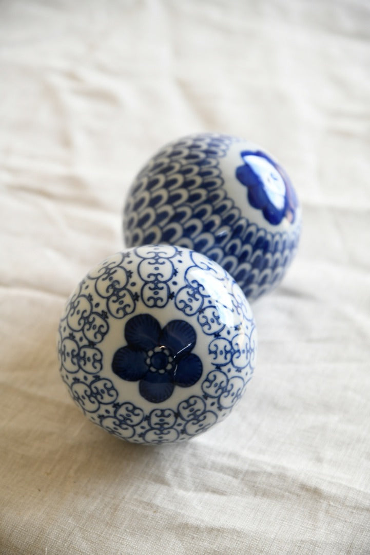 Pair Blue and White Carpet Balls