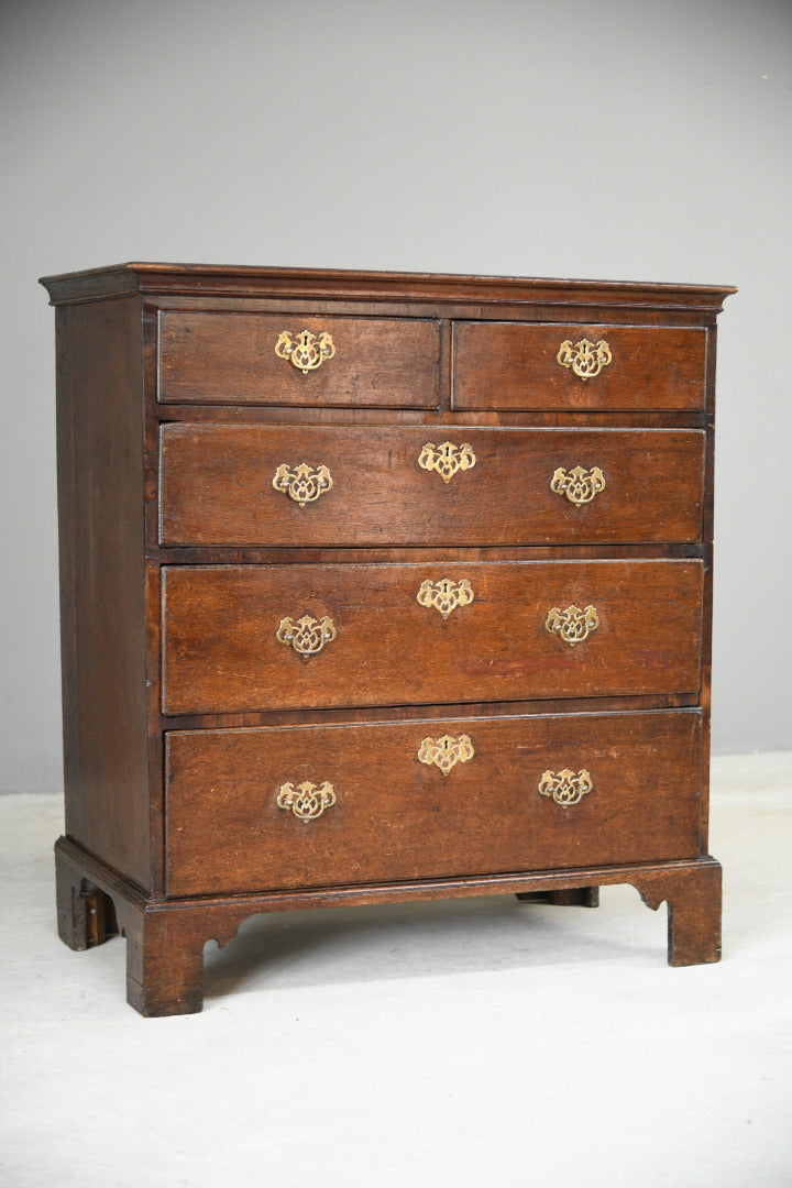 Georgian Oak Chest of Drawers