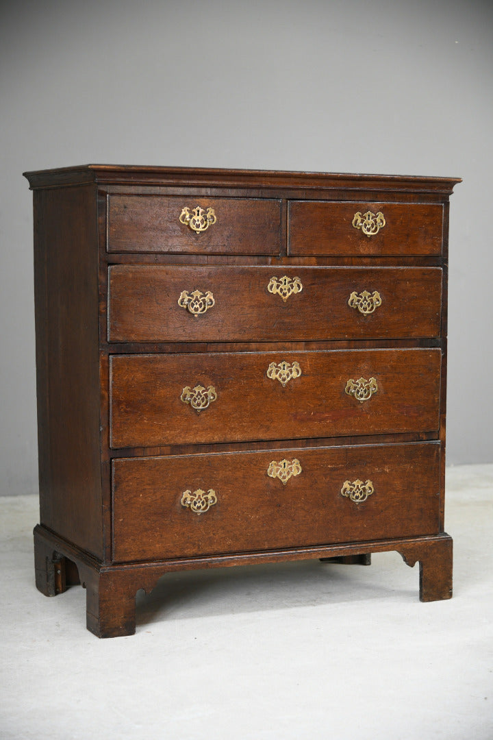 Georgian Oak Chest of Drawers