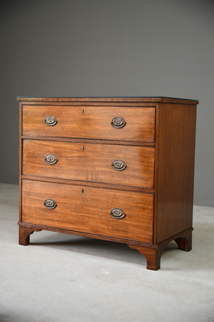 Antique Mahogany Chest of Drawers