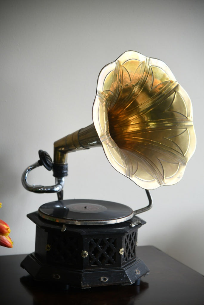 Early 20th Century Brass Horn Gramophone