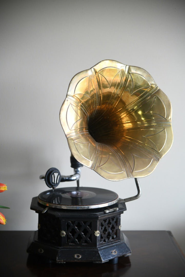 Early 20th Century Brass Horn Gramophone