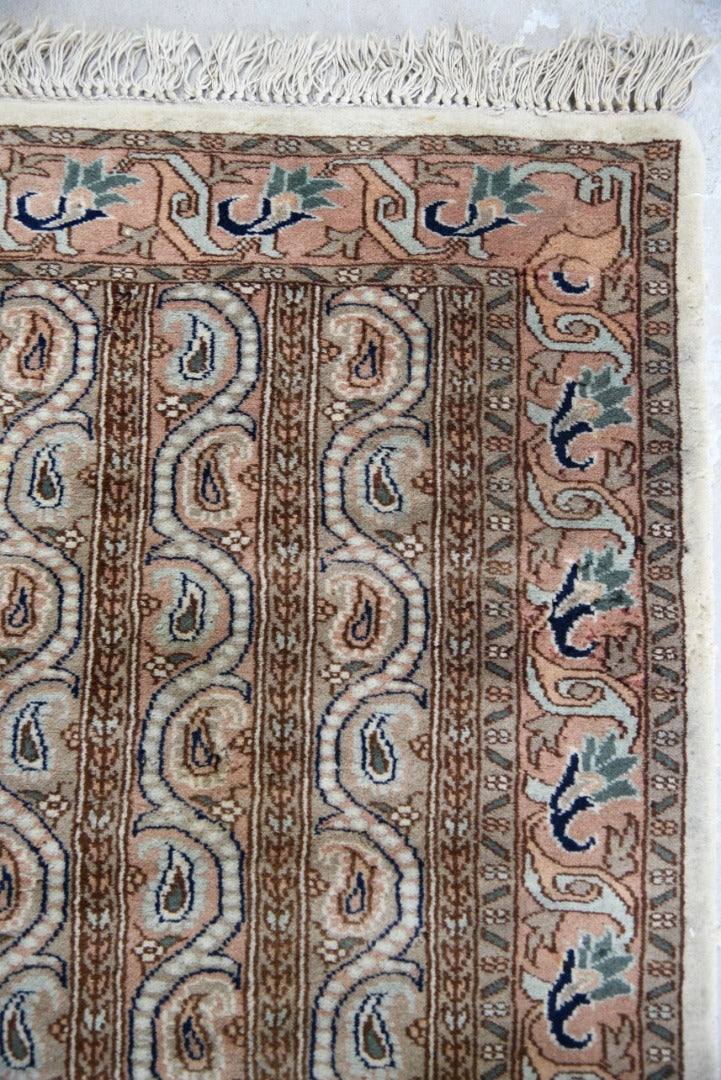 Cream Boteh Wool Rug – Kernow Furniture