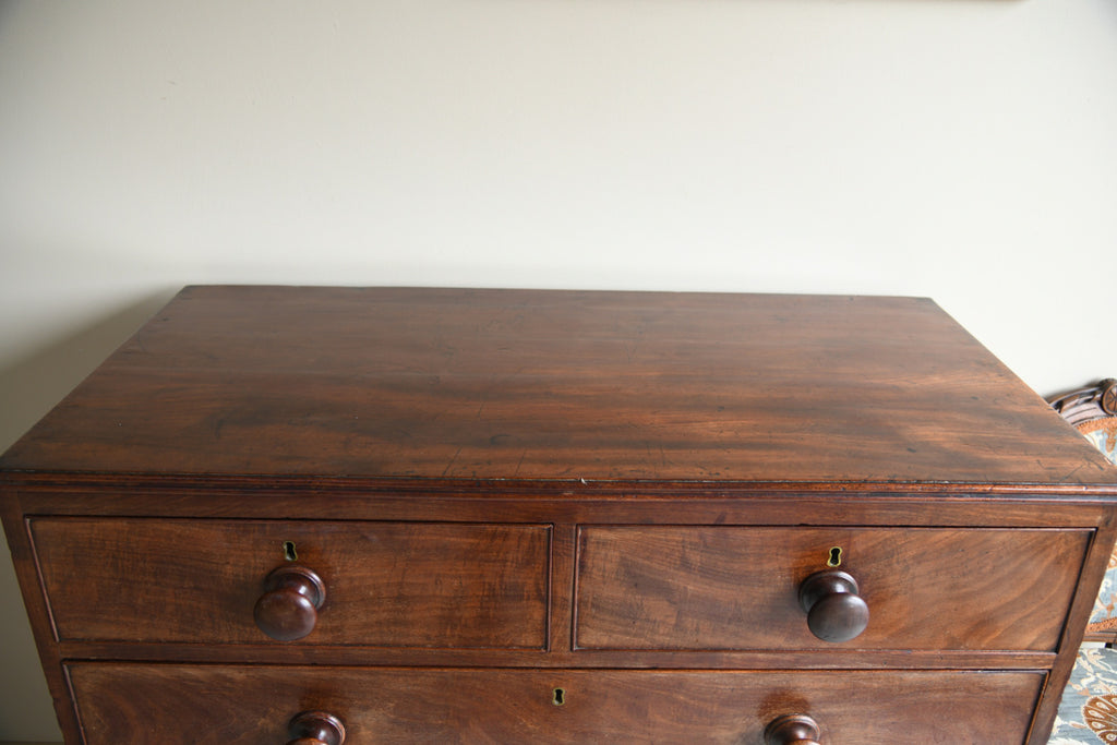 Early 19th Century Mahogany Chest of Drawers