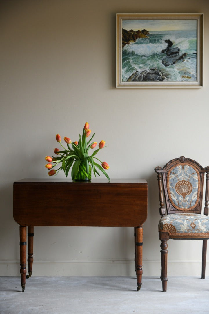 Early 19th Century Mahogany Pembroke Table