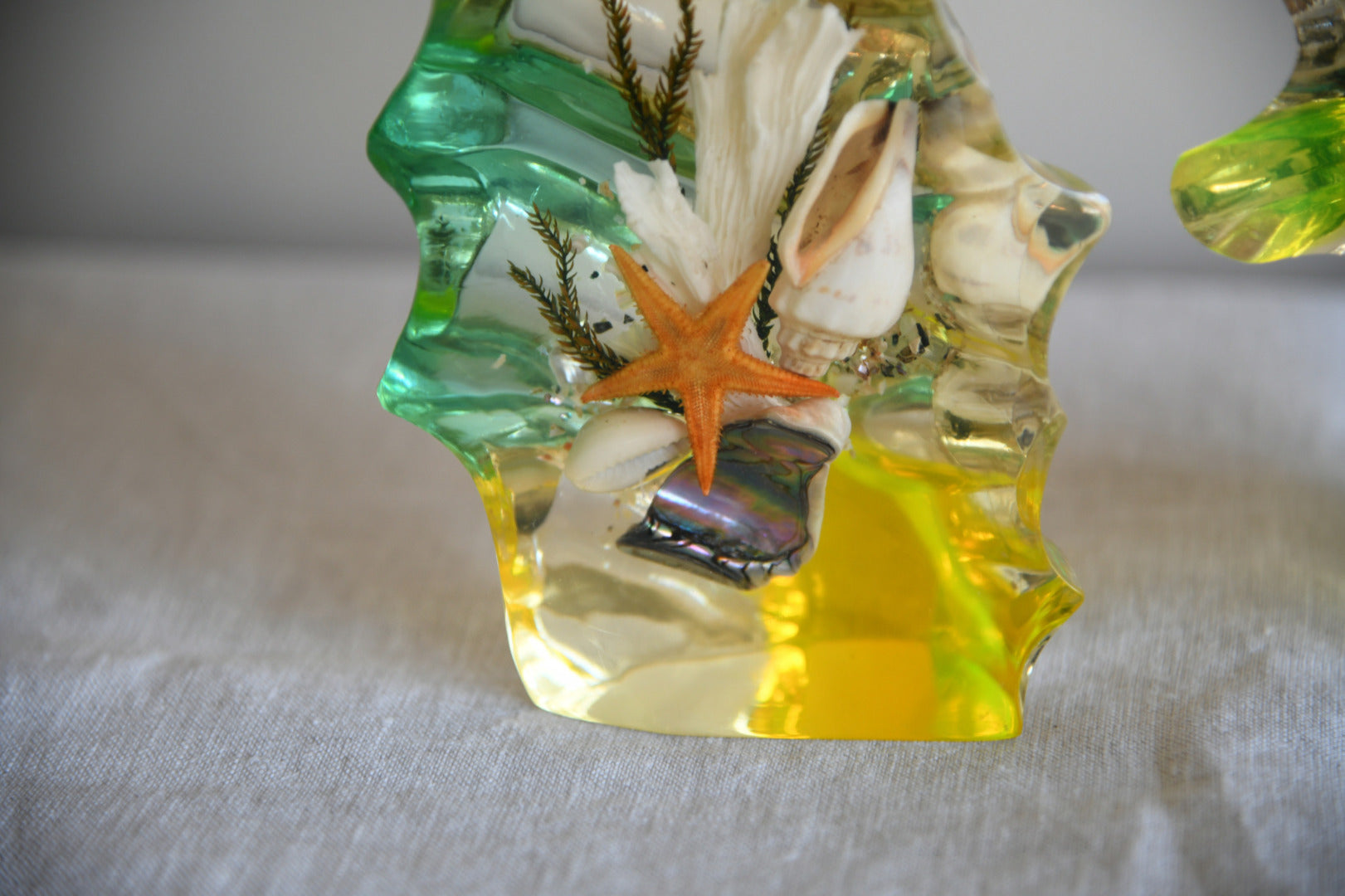 Kitsch Vintage Lucite Aquarium