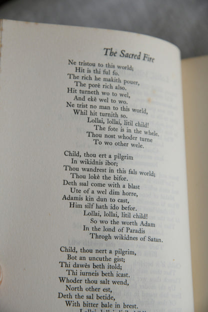 The Sacred Fire - An Anthology of English Poems