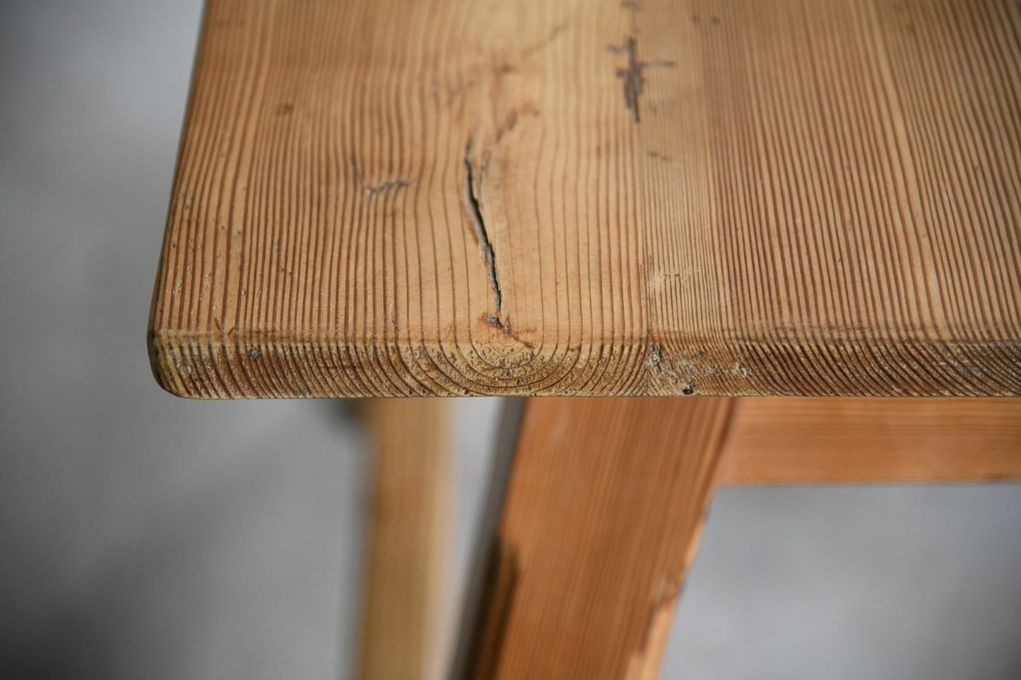 Pine Arts & Crafts Dining Table