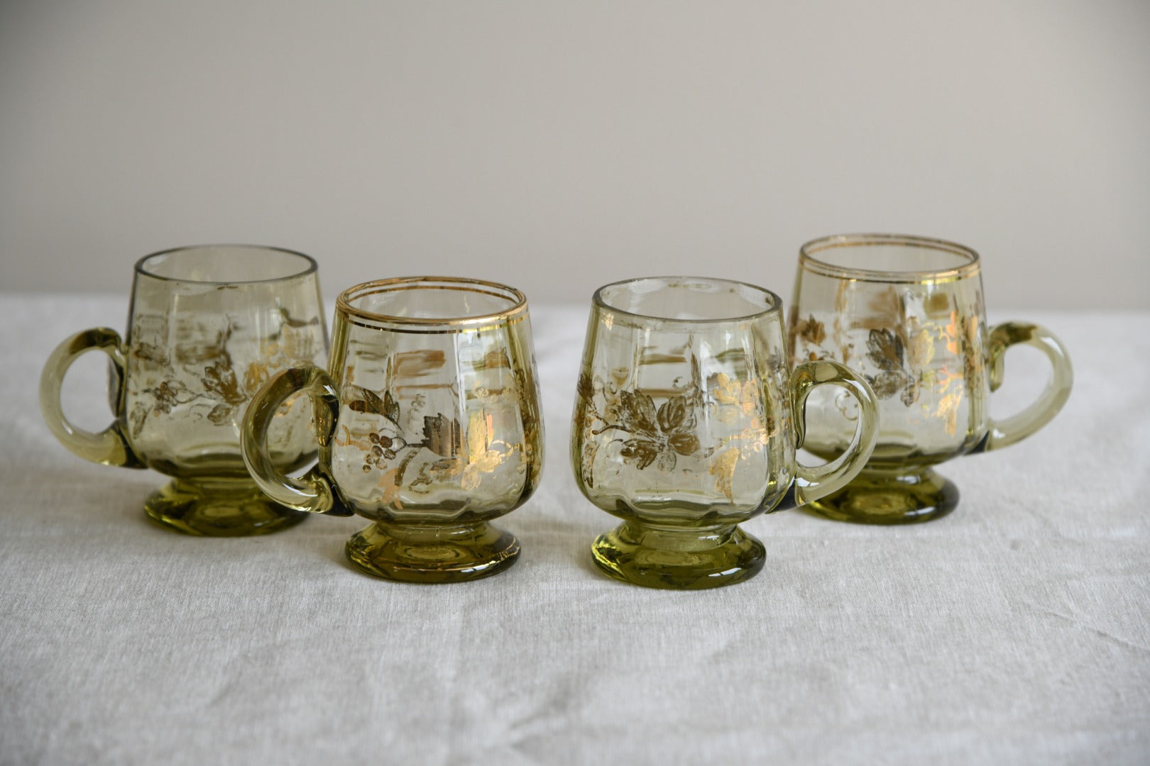 4 Glass Punch Cups