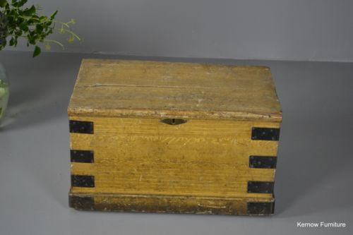 Scumbled Antique Box - Kernow Furniture