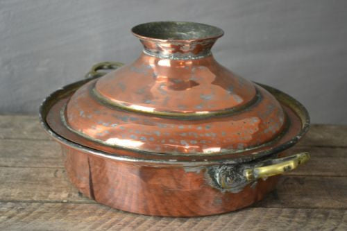 Decorative Antique Copper Pot & Lid - Kernow Furniture