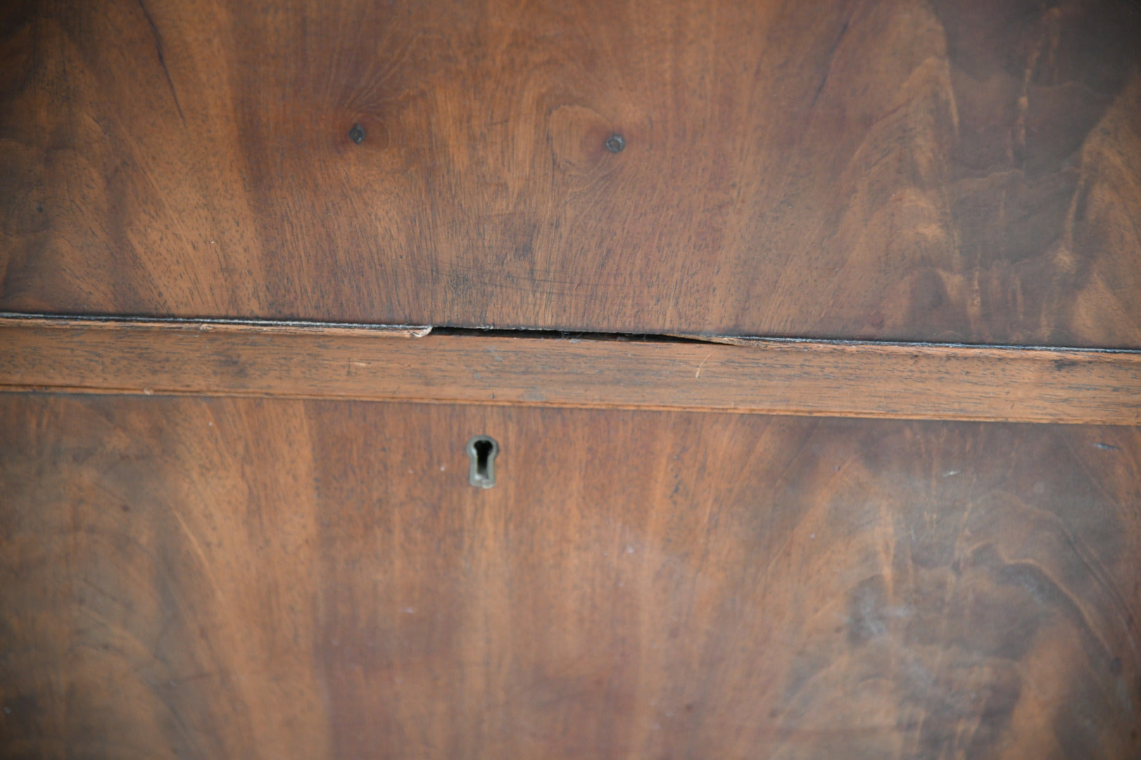 Edwardian Mahogany Chest of Drawers