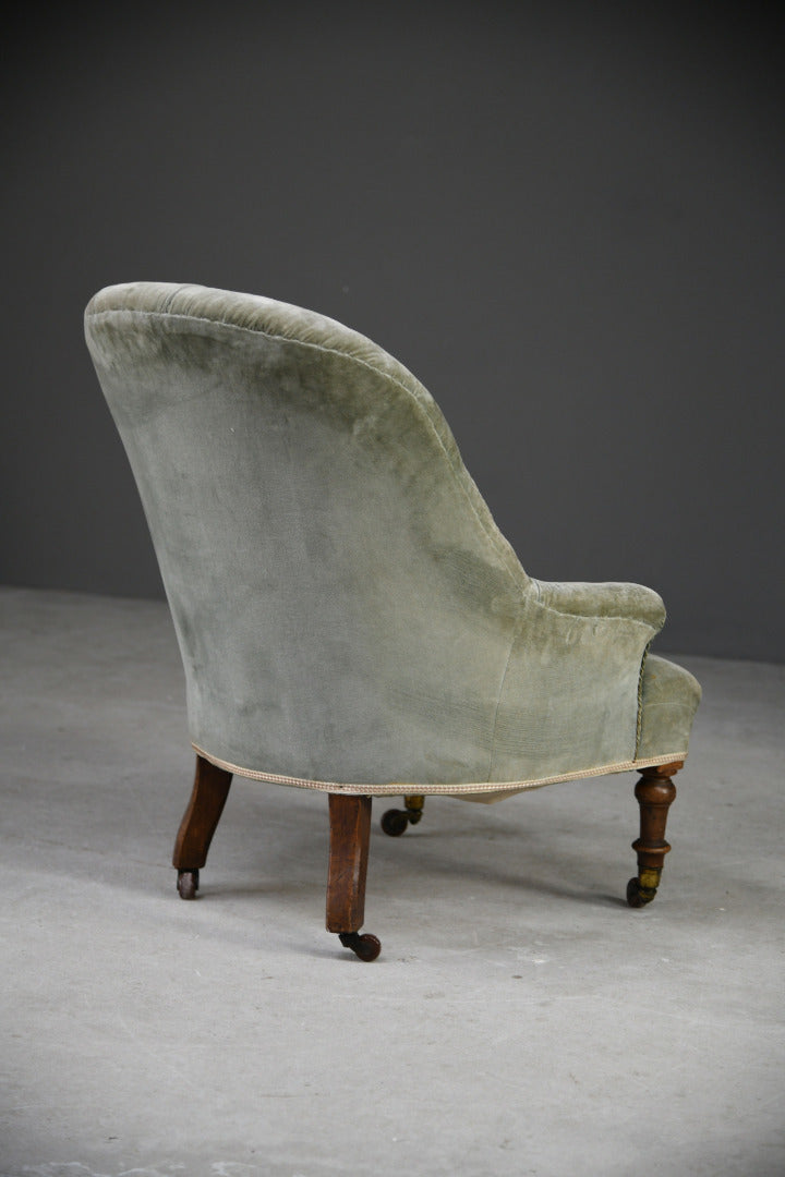 Antique Button Back Nursing Bedroom Chair