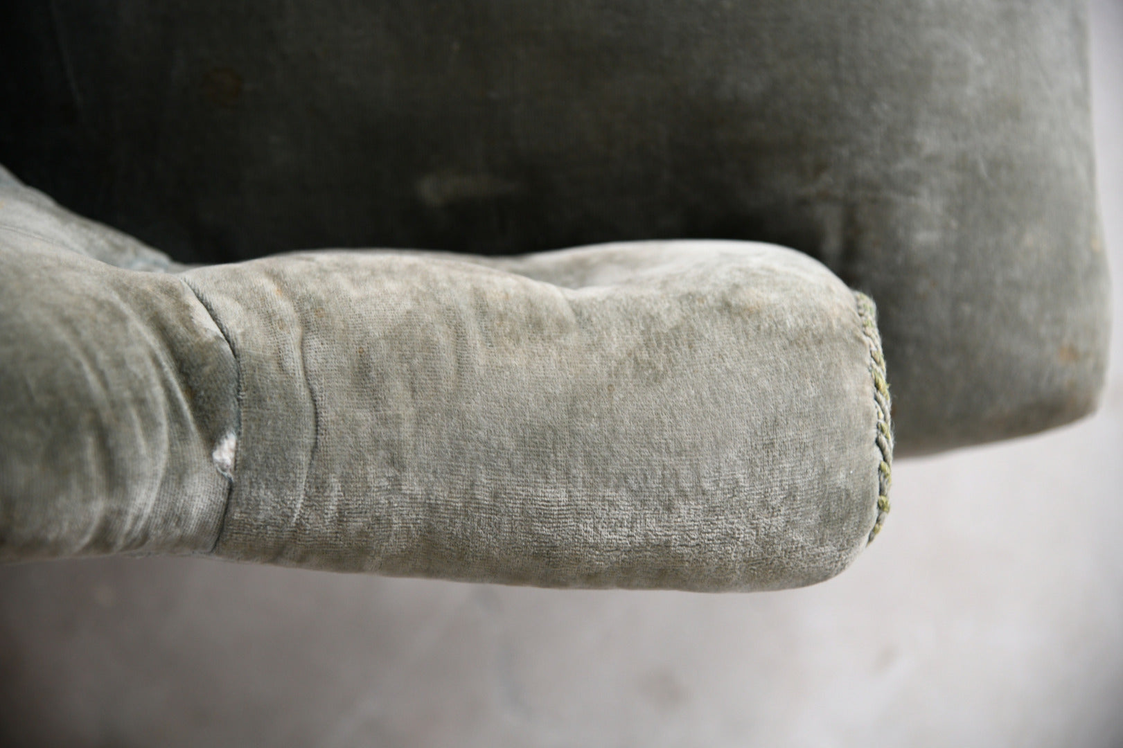 Antique Button Back Nursing Bedroom Chair