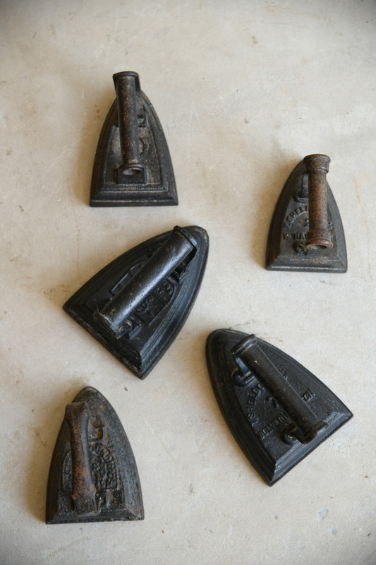 Collection Cast Flat Iron