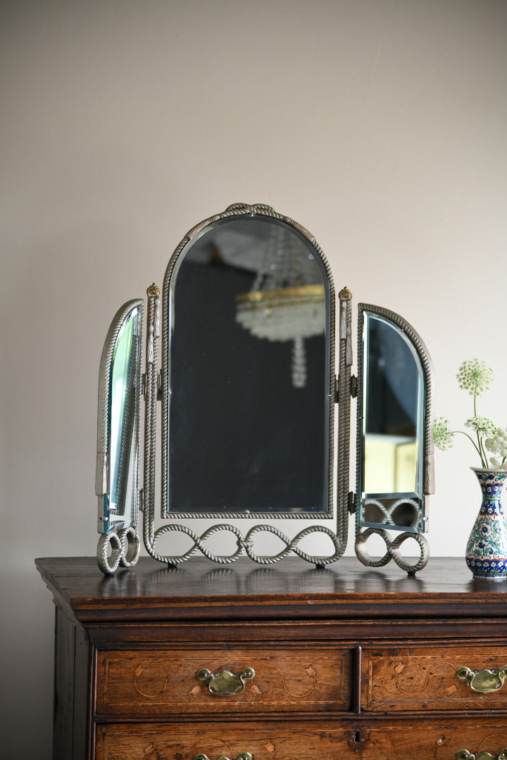 vintage dressing table mirror Vanity Style Pender & Peony The antique white finish and walnut brown tabletop create a warm Art Deco 1940 Vintage Dressing