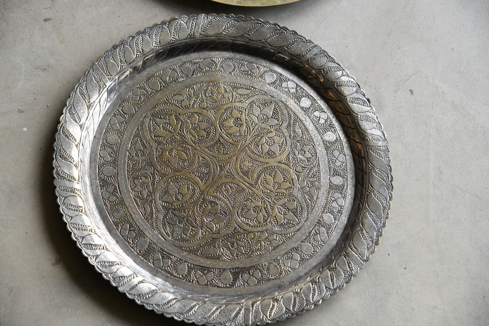 2 x Decorative Eastern Plates