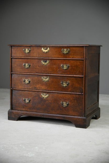 18th Century Oak Chest of Drawers