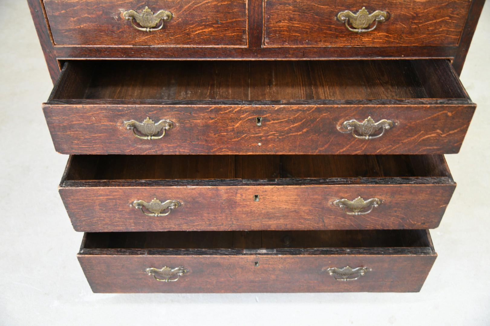 Georgian Oak Chest of Drawers