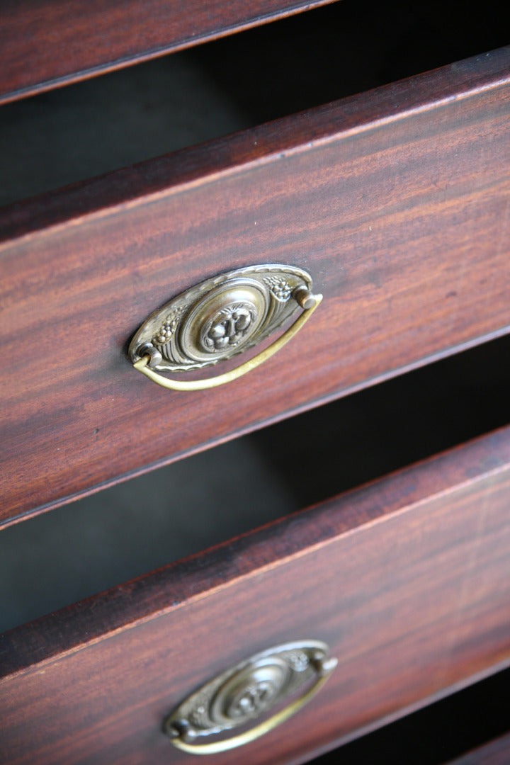 Antique Mahogany Chest of Drawers