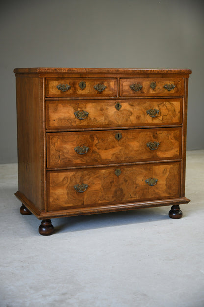 18th Century & Later Walnut Chest of Drawers