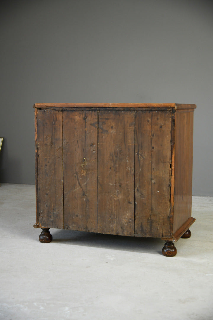 18th Century & Later Walnut Chest of Drawers