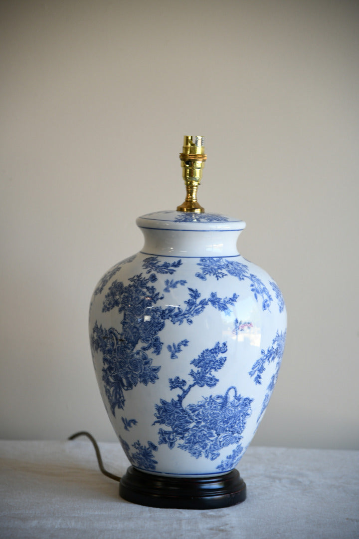 Blue & White Floral Table Lamp