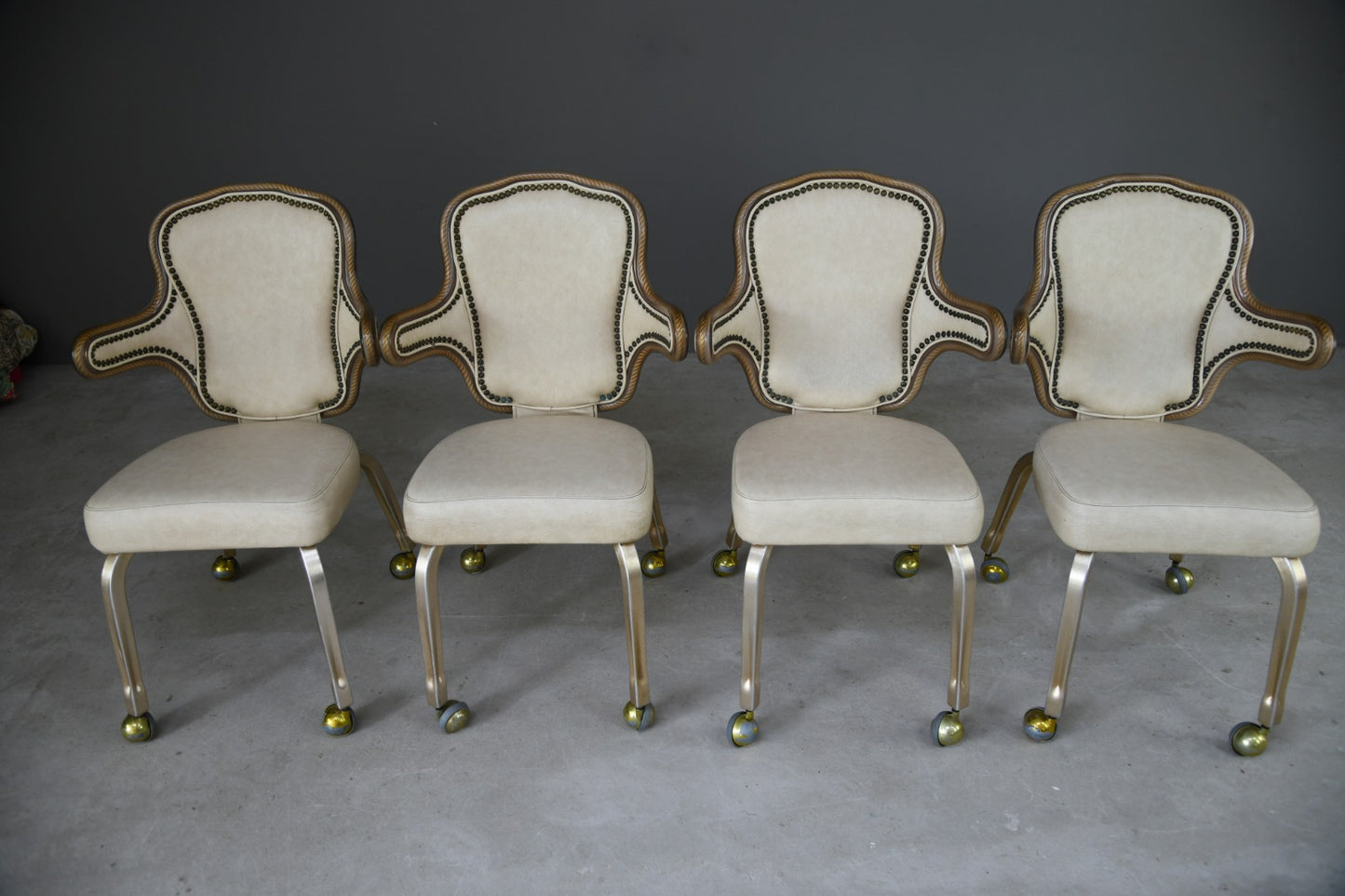 Set 4 Gasser Chair Company Inc