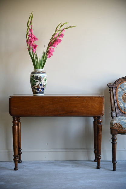 Victorian Mahogany Pembroke Table