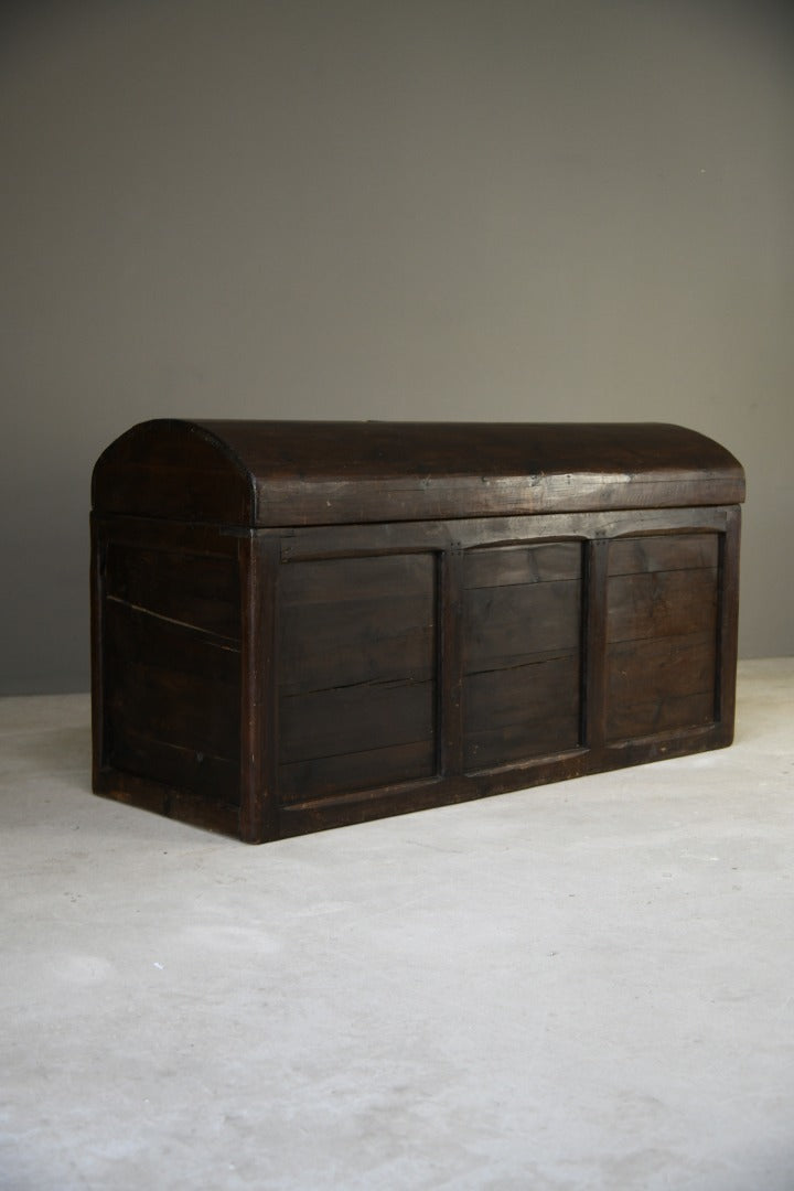 Large Dome Top Trunk