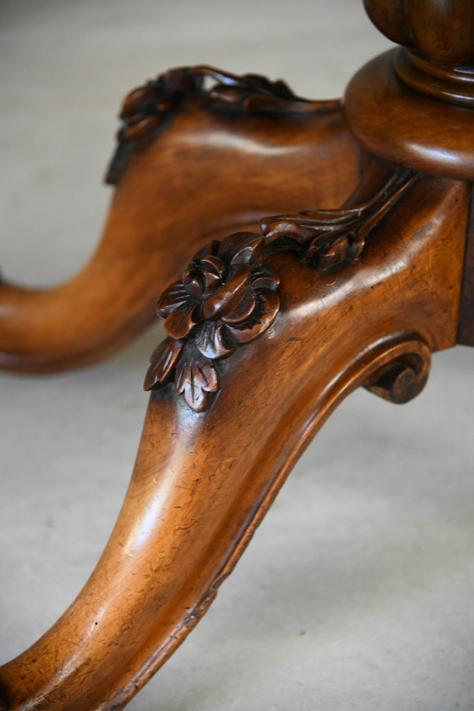 Victorian Oval Walnut Inlaid Table