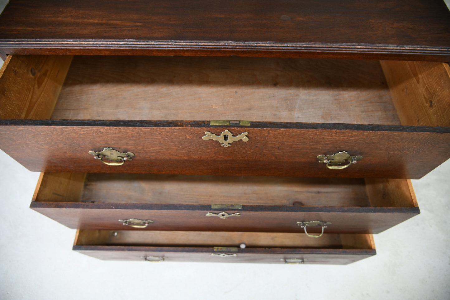 Antique Oak Chest of Drawers