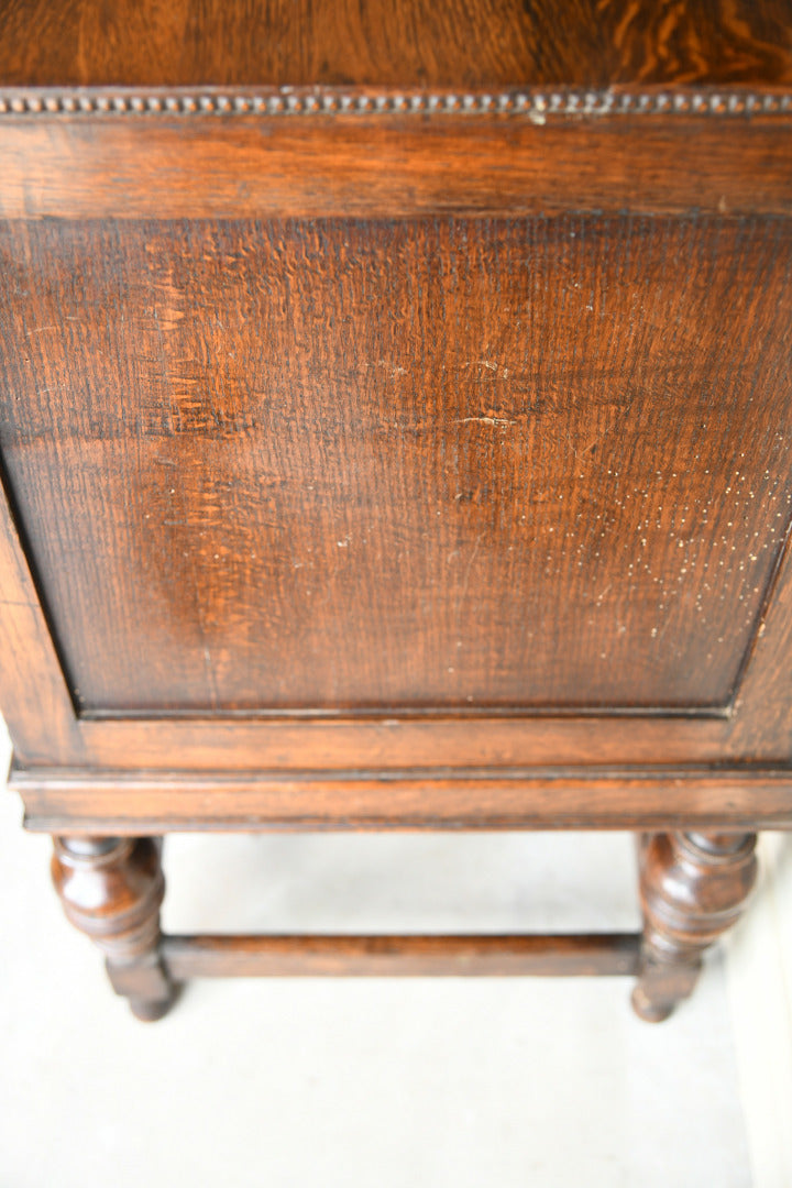 Early 20th Century Oak Dresser