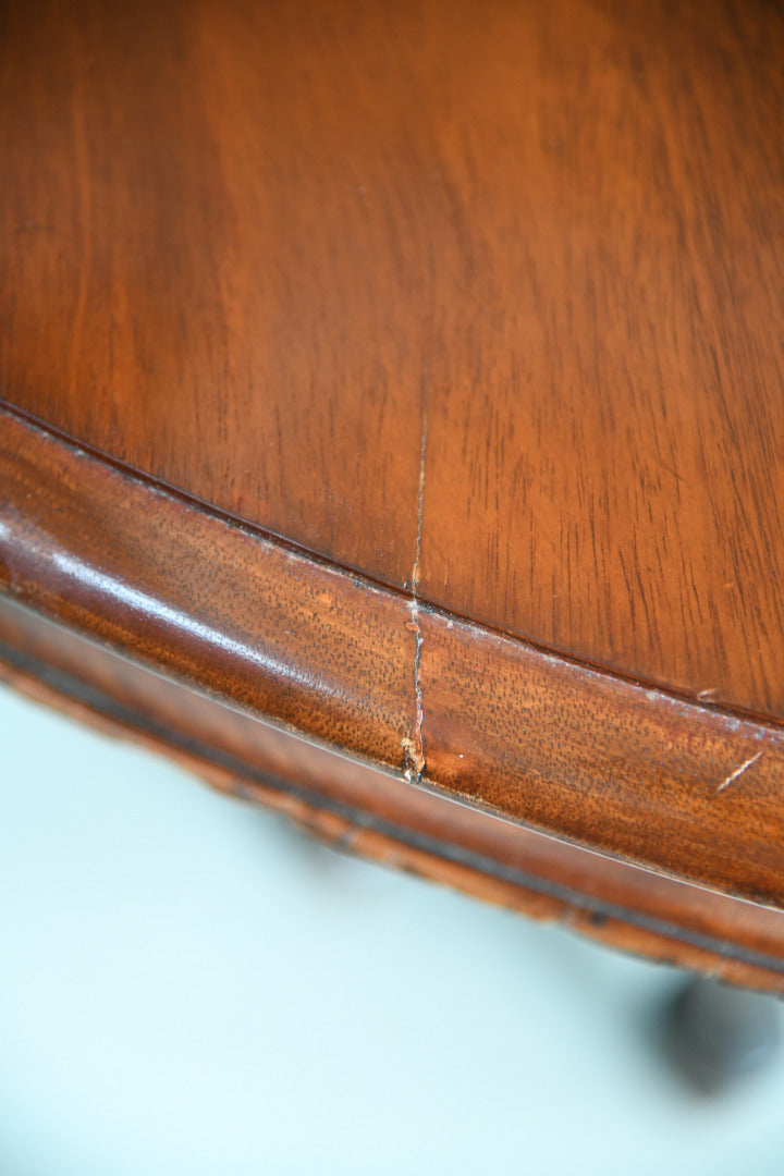 Victorian Round Mahogany Breakfast Table