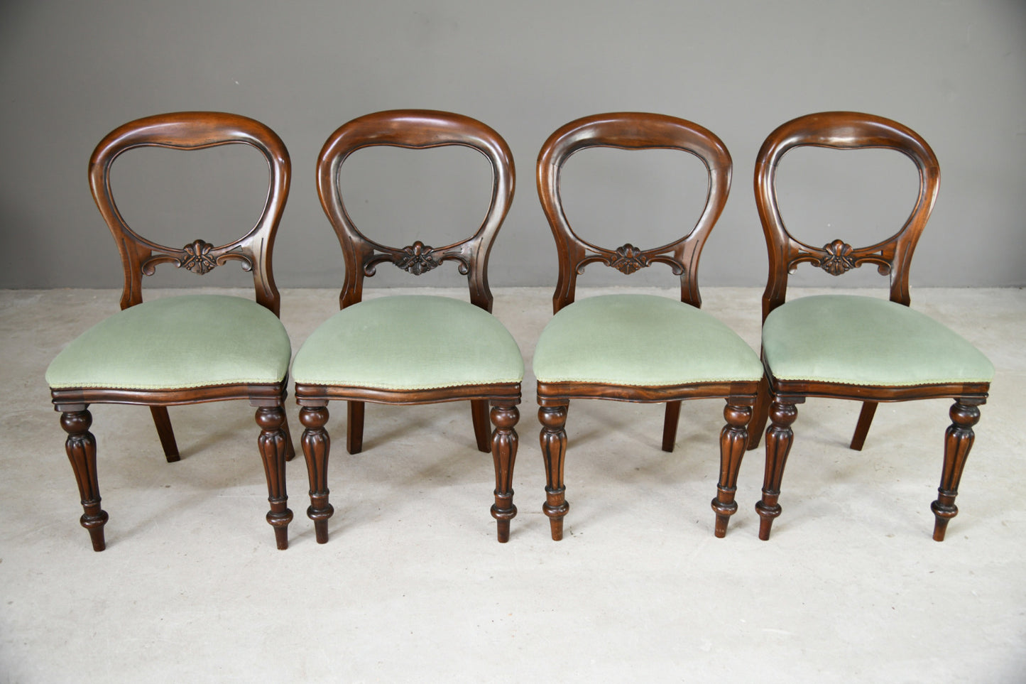 4 Victorian Style Dining Chairs