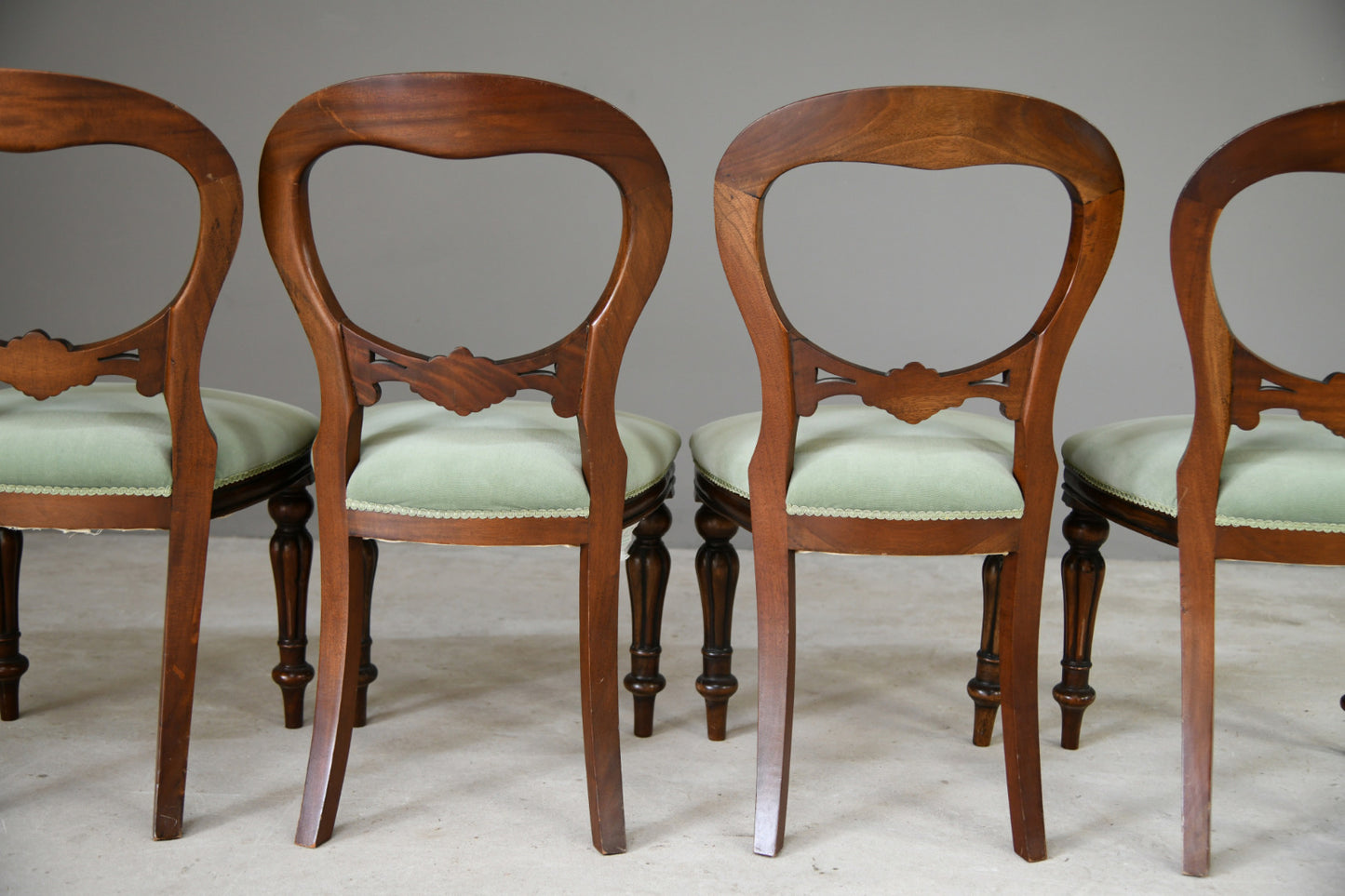 4 Victorian Style Dining Chairs