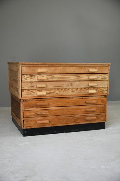 Large Pine Plan Chest