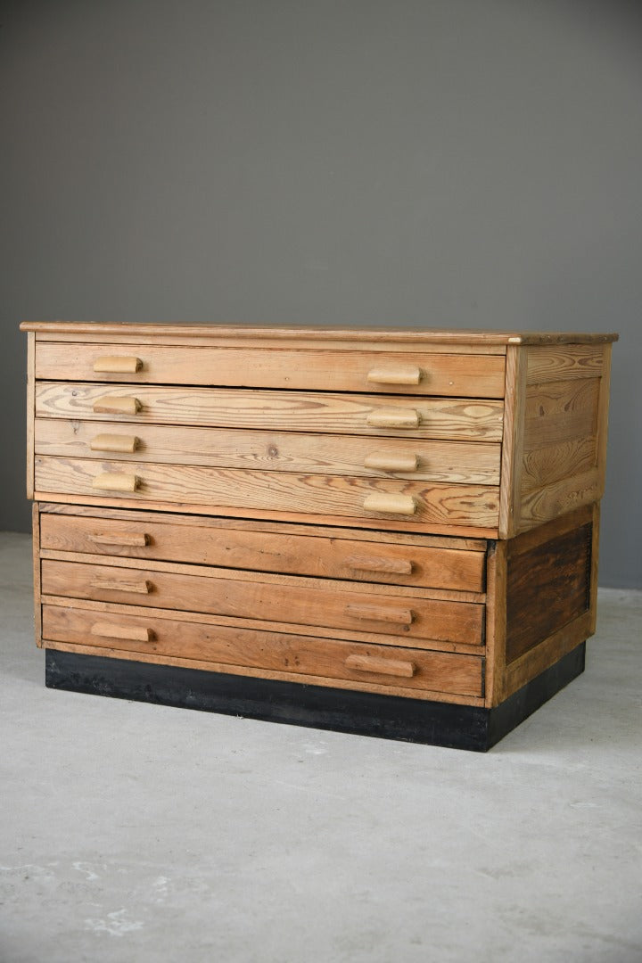 Large Pine Plan Chest