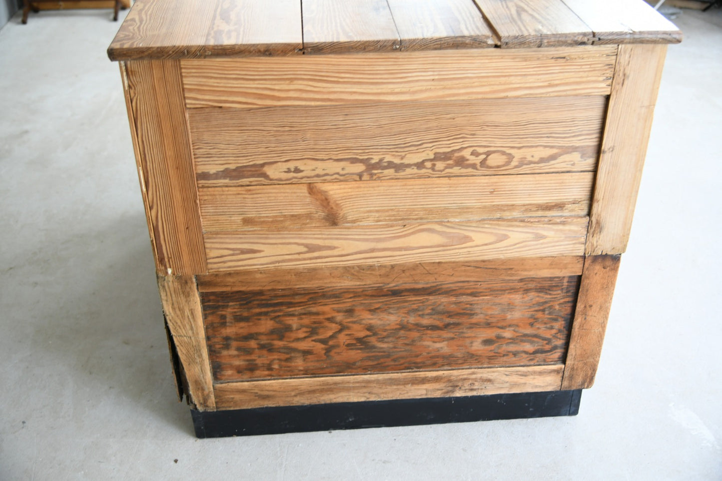 Large Pine Plan Chest