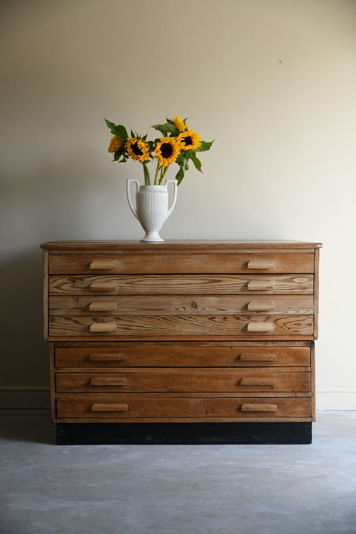 Large Pine Plan Chest