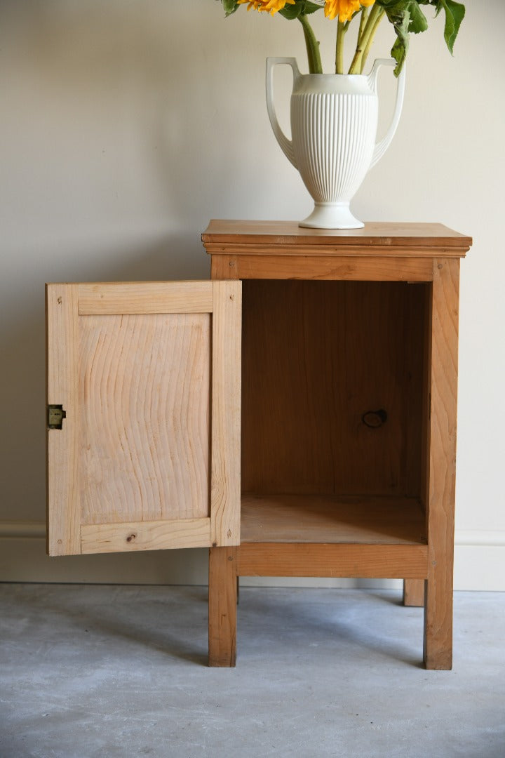 Single Cedar Bedside Cabinet