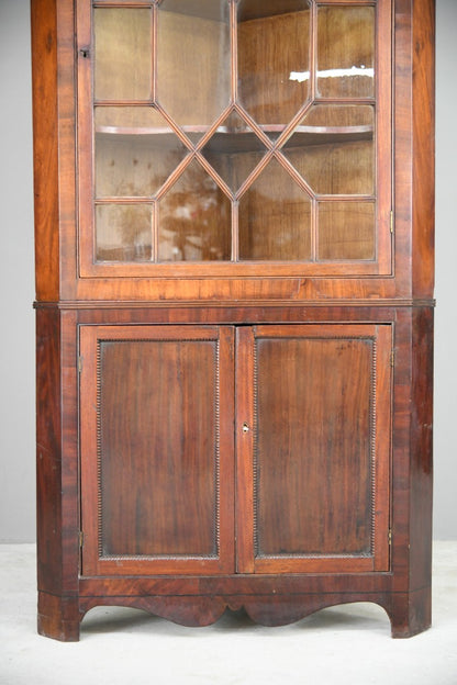 Early 19th Century Mahogany Corner Cabinet