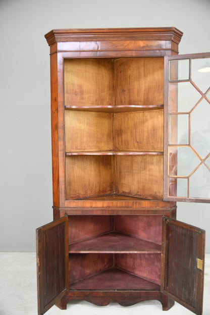 Early 19th Century Mahogany Corner Cabinet