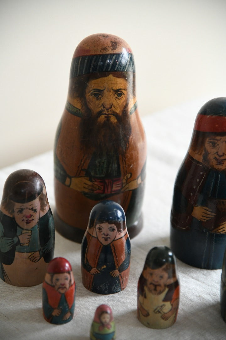 Russian Matryoshka Nesting Dolls