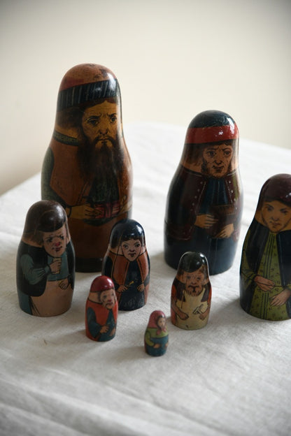 Russian Matryoshka Nesting Dolls