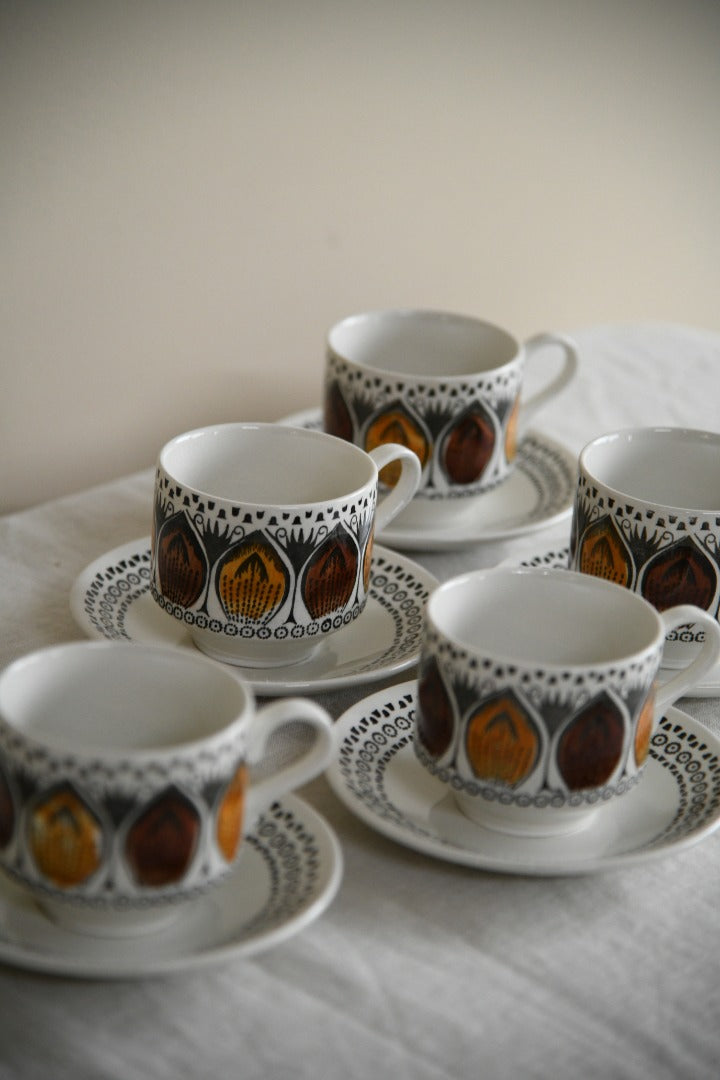 5 Retro Broadhurst Ironstone Cups & Saucers