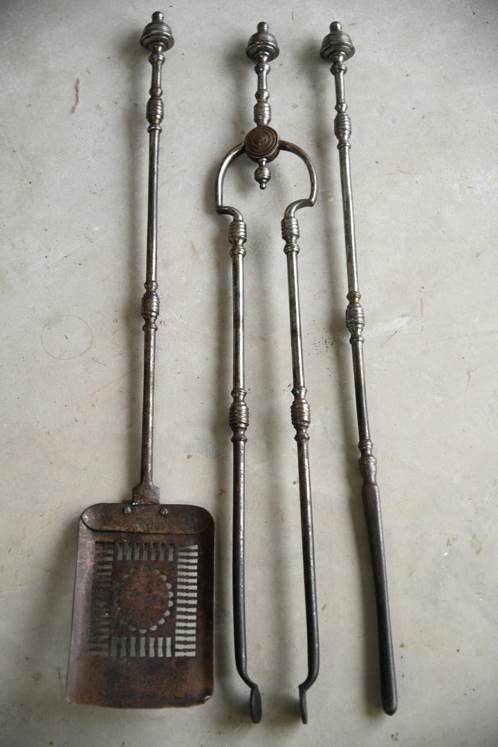 Georgian Steel Fire Set