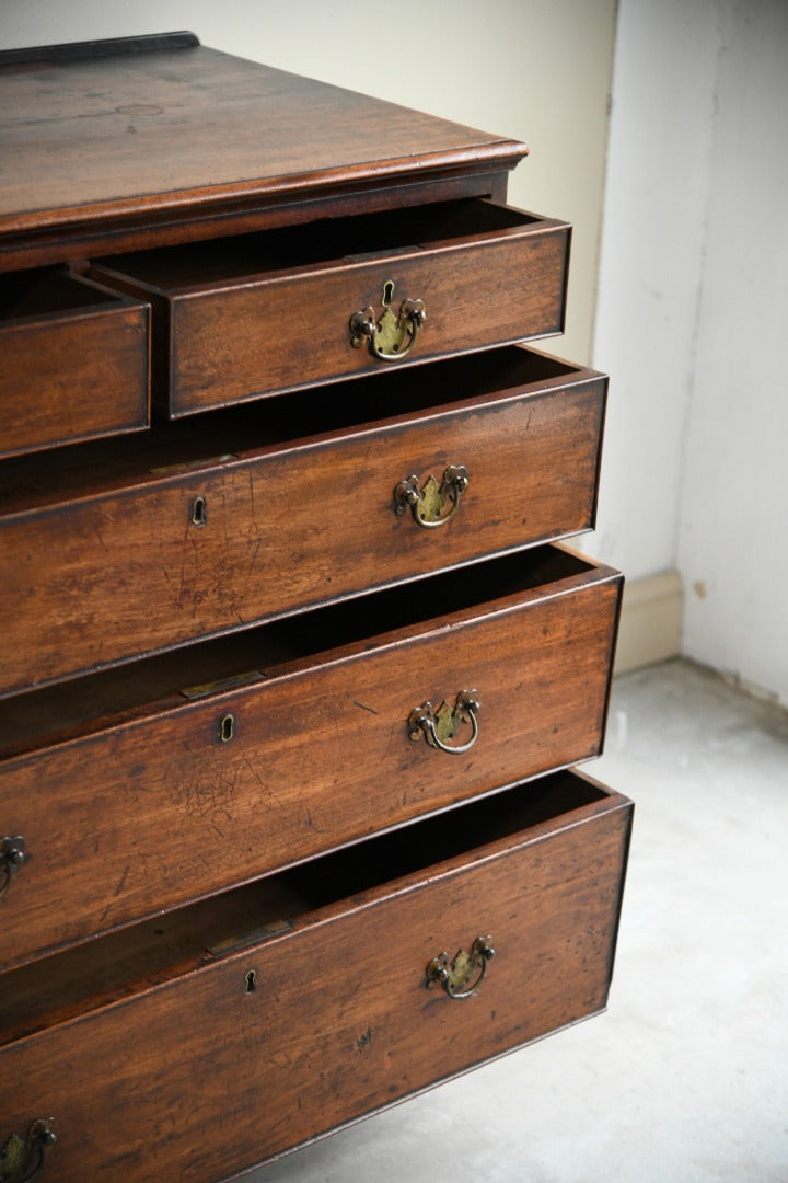 Georgian Mahogany Chest of Drawers