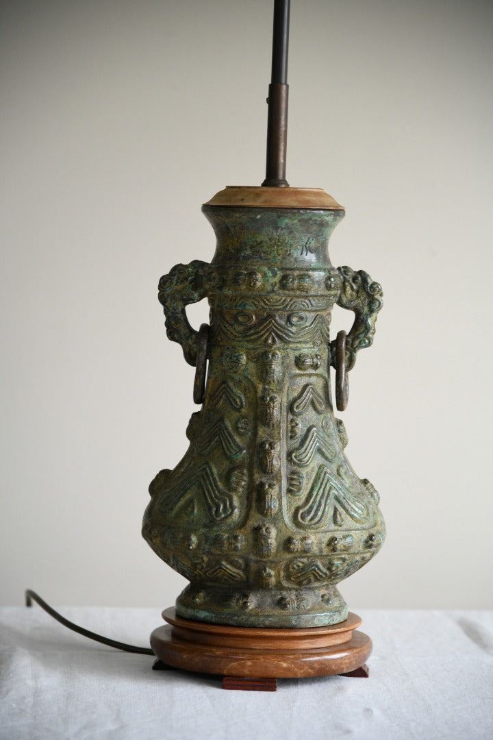 Chinese Archaic Style Lamp