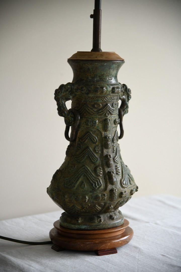 Chinese Archaic Style Lamp